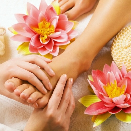 DEFUNIAK NAILS & SPA - Pedicure